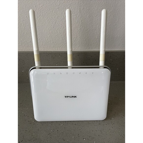 TP-Link AC1900 Gigabit Router - Archer C9 - White No power cable untested - Picture 1 of 6